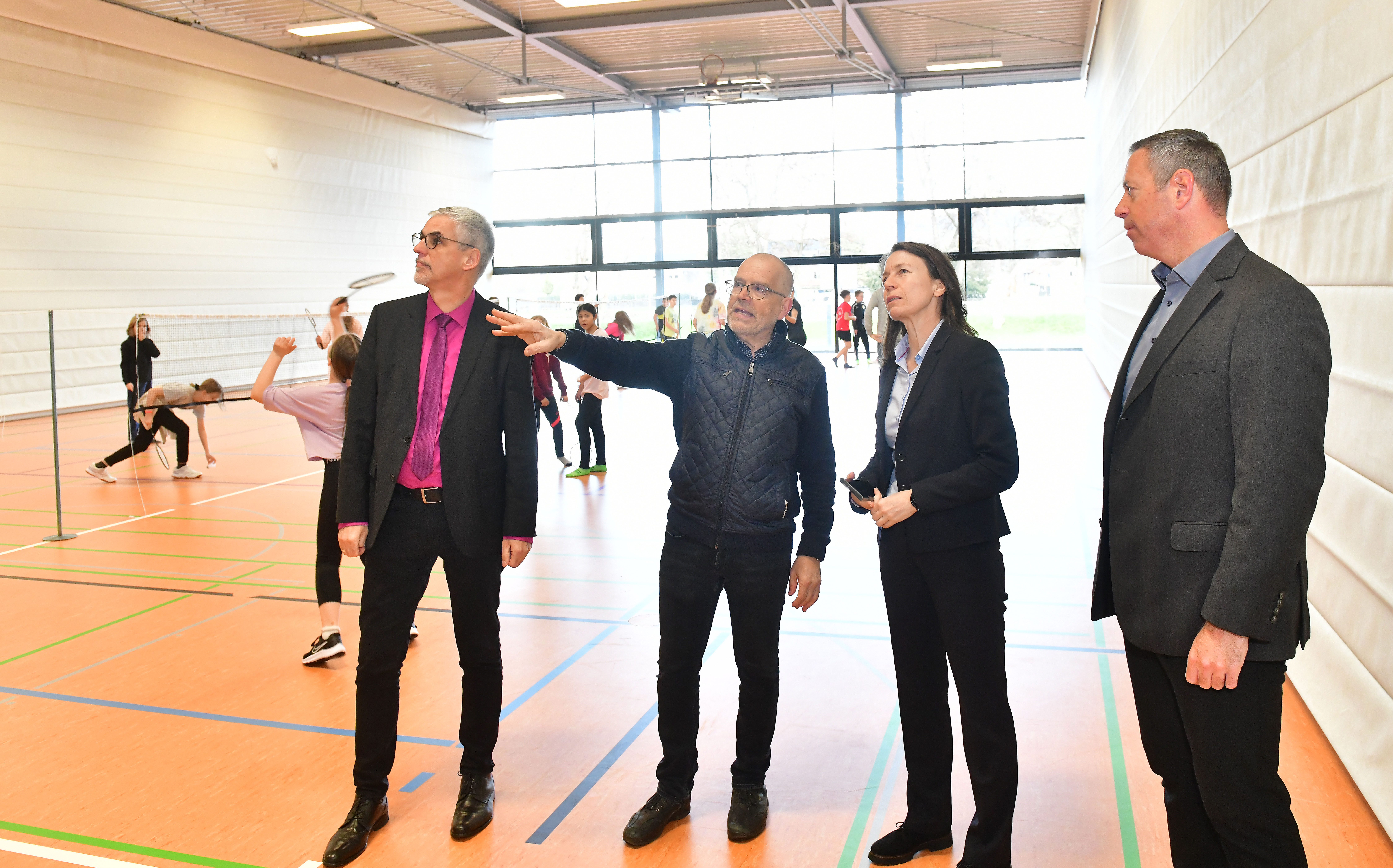 NAhr PJG Landrätin Cornelia Weigand besichtigt Sporthalle | Kreisverwaltung Ahrweiler